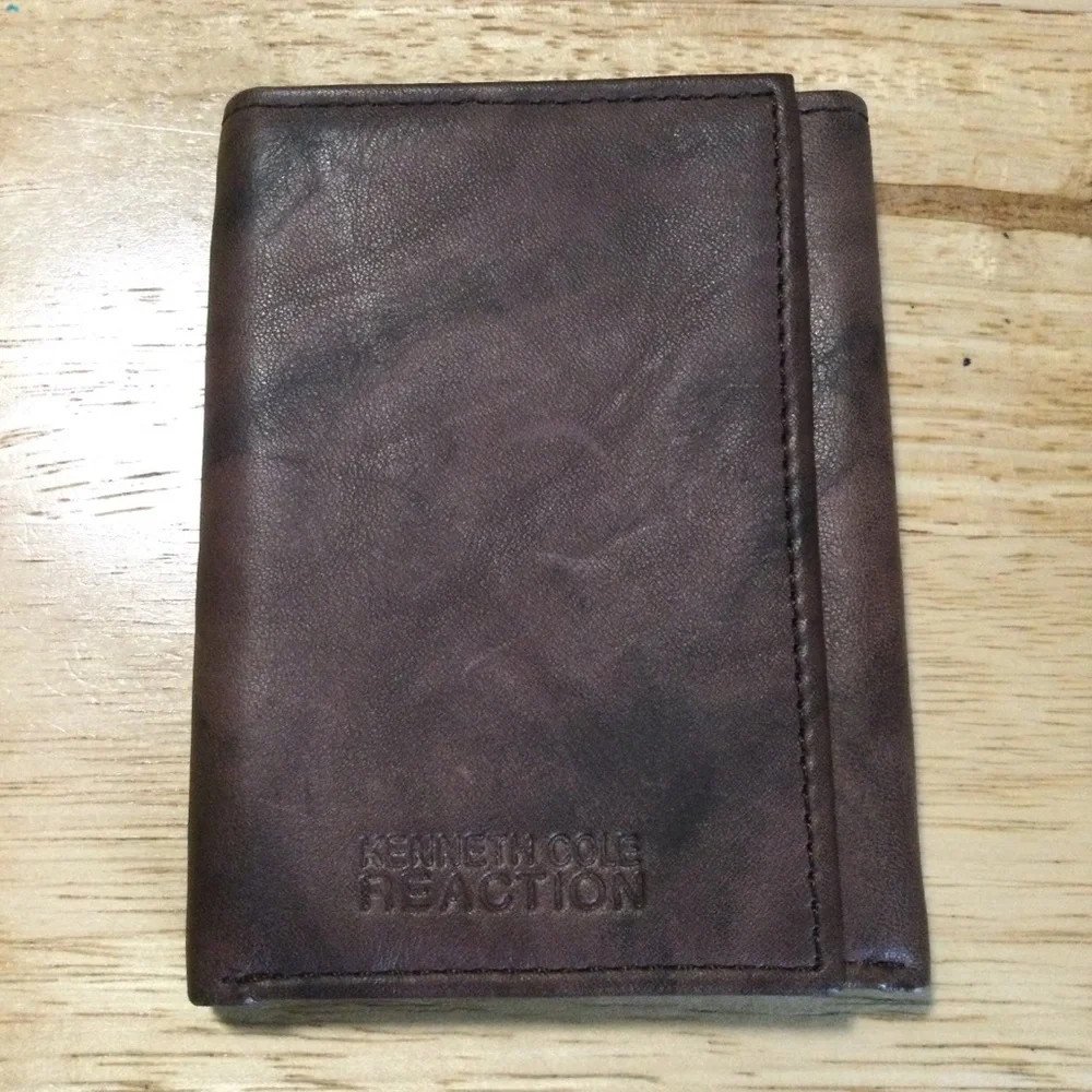 Kenneth Cole Reaction Wallet